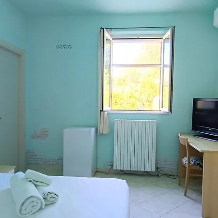 Pensión Edera Room&apartment 3*